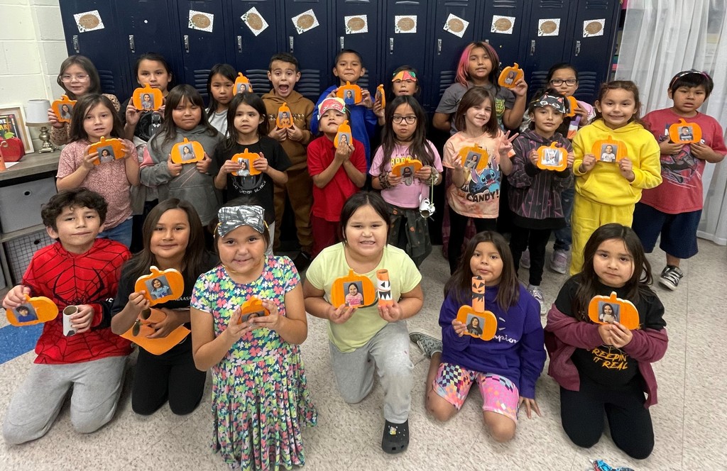 Check out these awesome projects made by students in the Grades 1-2 Targeted Services after school program at RLEC! Great job!!