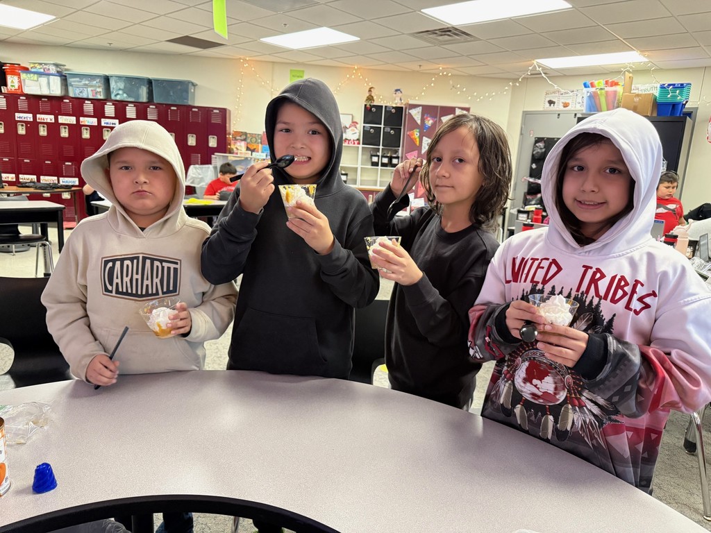 Ms. Follis’ 3rd graders learned about measuring and did a little cooking to make pumpkin pie in a cup for a Thanksgiving treat! 