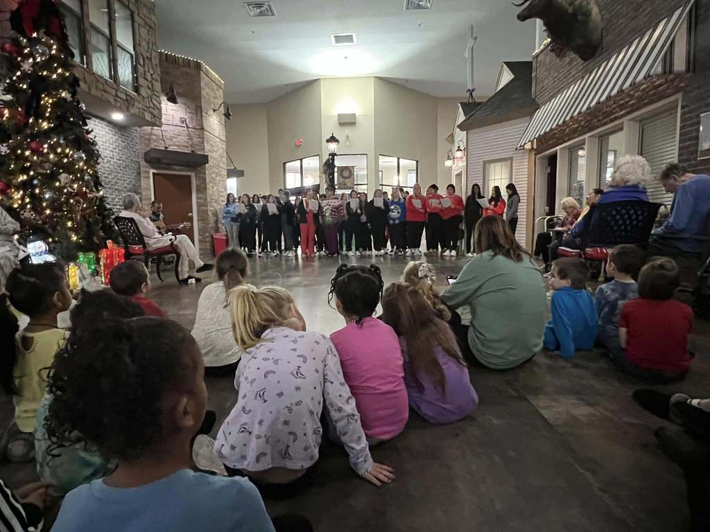 HC-Christmas Caroling at Elk Crossing