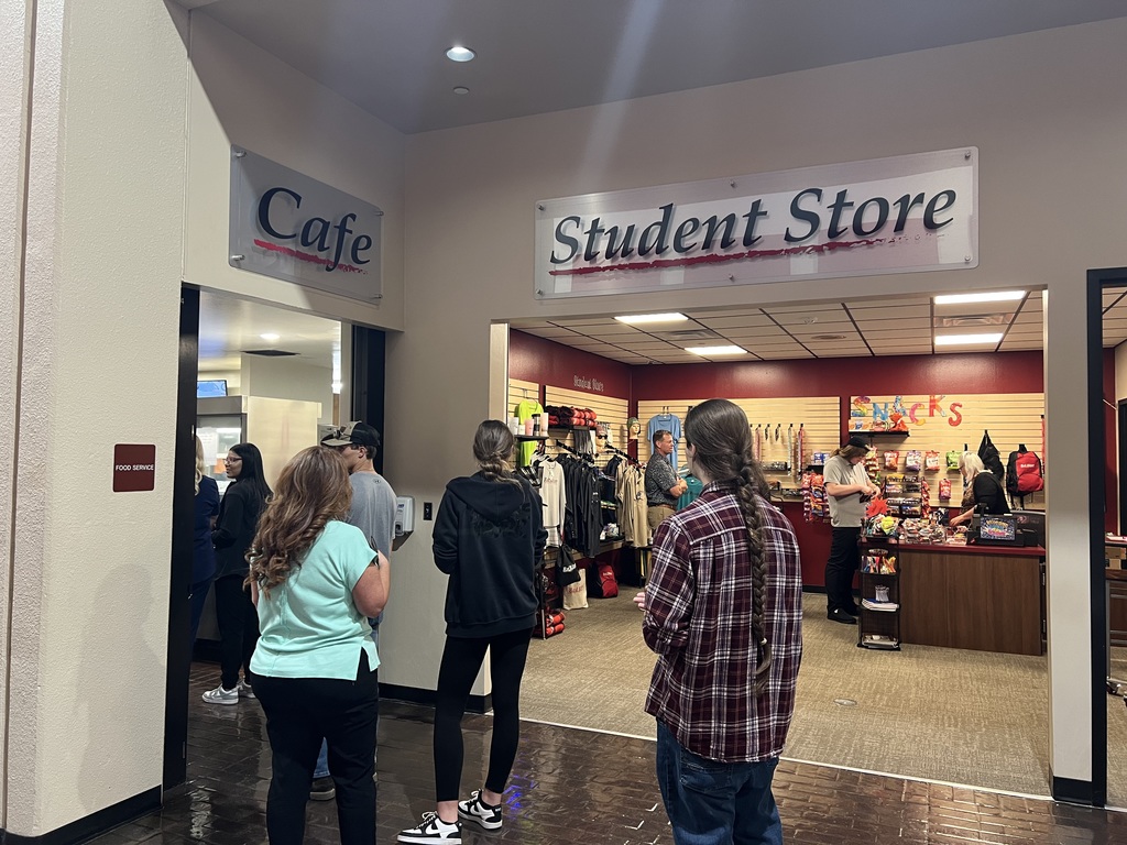 First Day-Cafeteria and Student Store