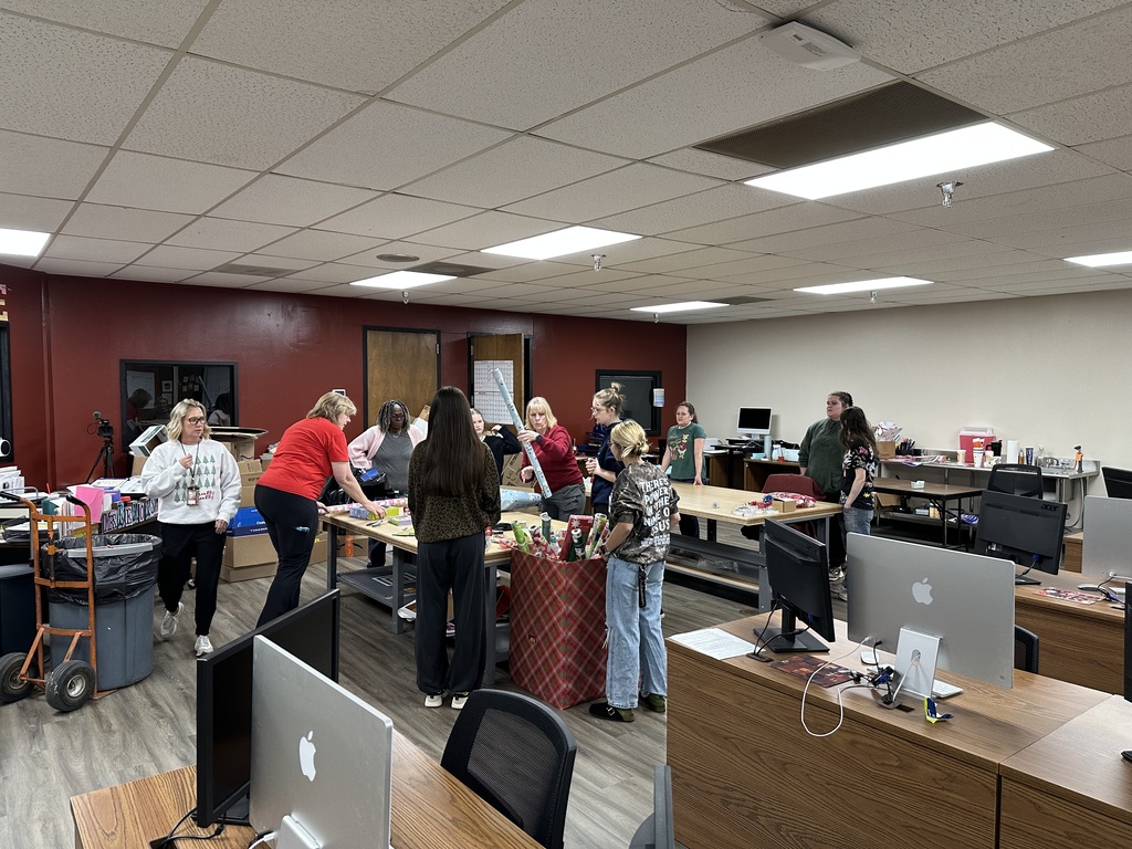 Holiday in the Halls Wrapping Room