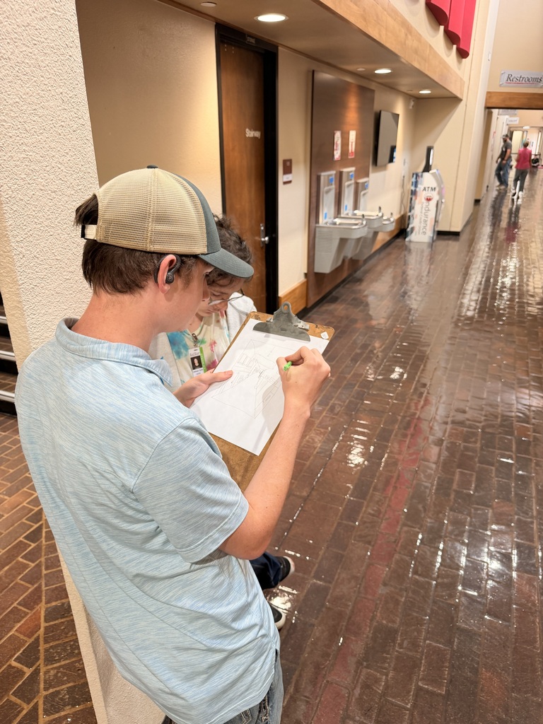 GDDM Students-Perspective Sketching