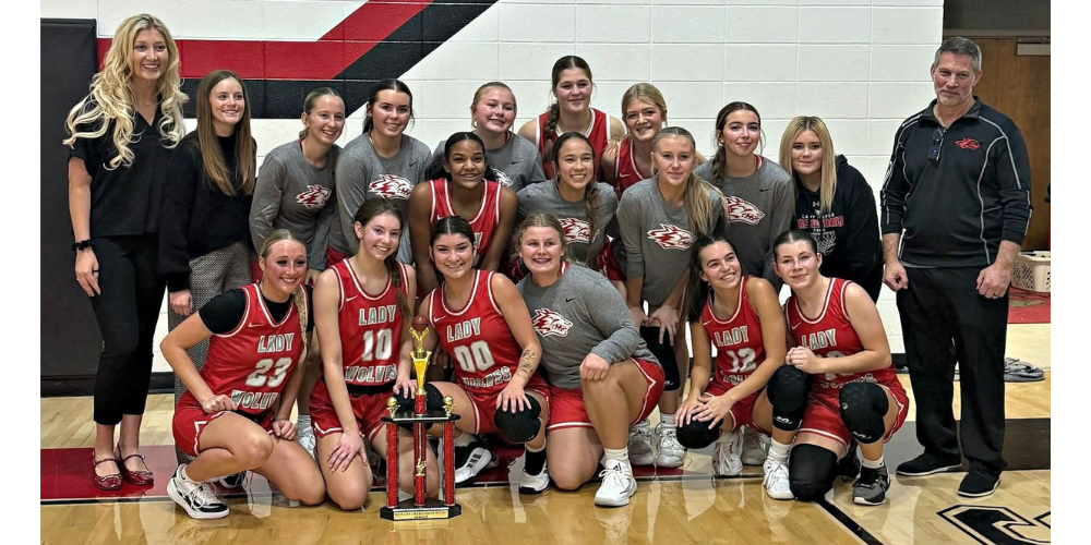 girls basketball team photo