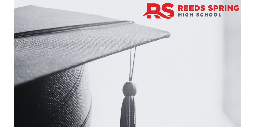 graduation cap in black and white