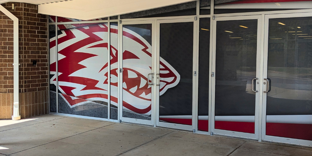 front doors of Reeds Spring High School