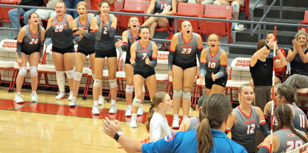 team cheering