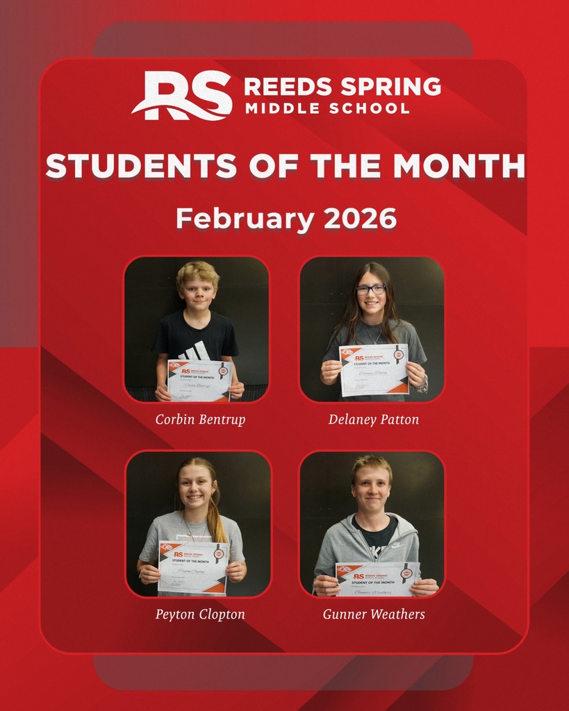 4 students holding certificates