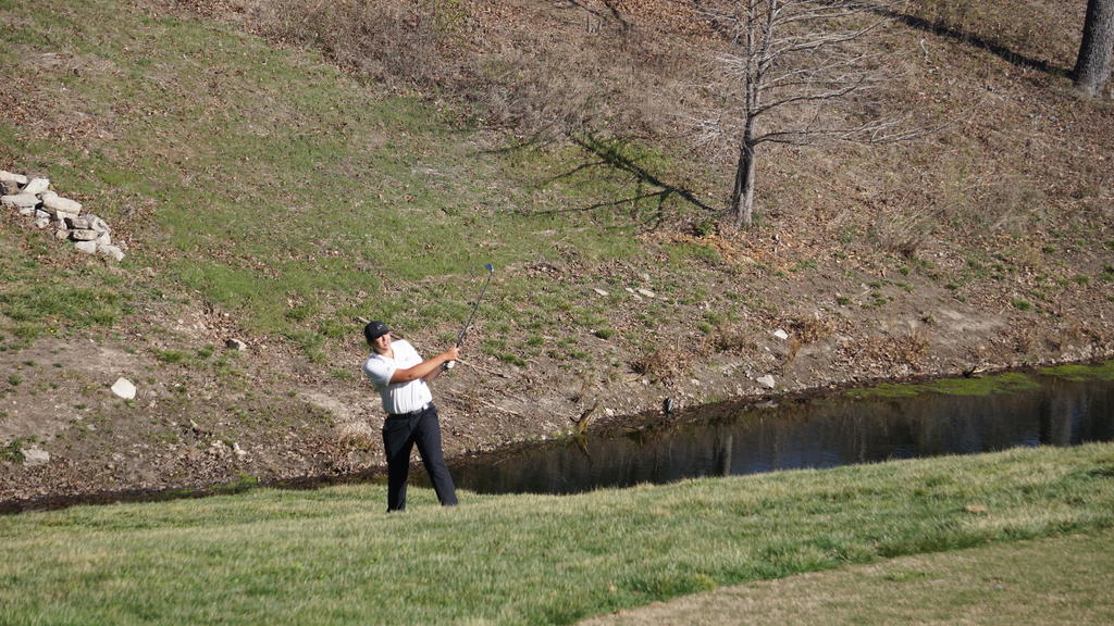 Michael Ward pitching a shot