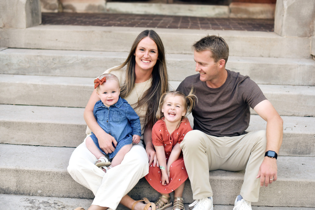 Lauren Stepp with husband and two daughters