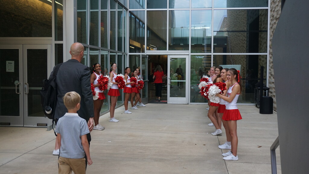 RSHS cheerleaders