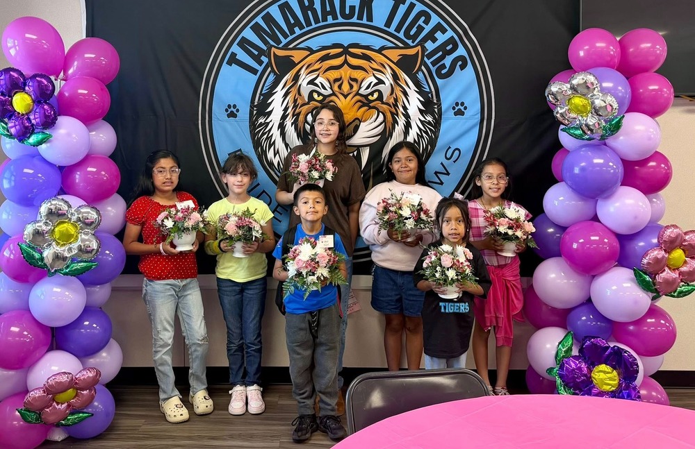 TES students mother day winners