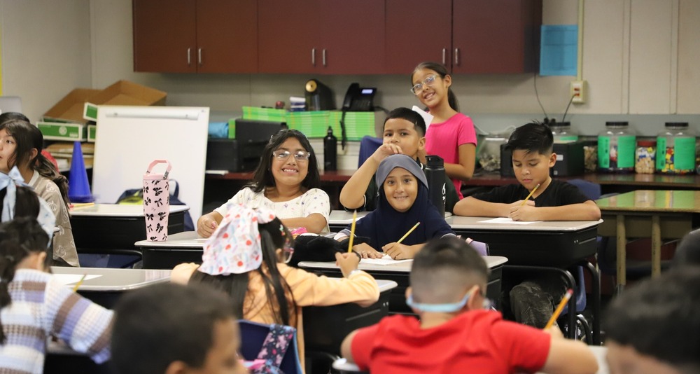 tes students in class