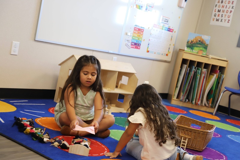 rssp students playing with toys