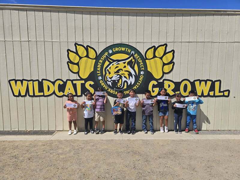 AES perfect attendance student winners