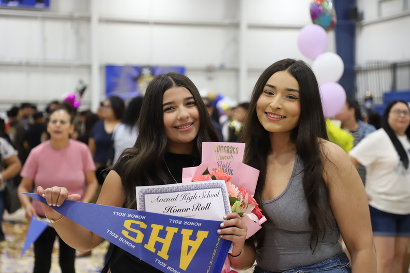ahs honor roll recipient with family