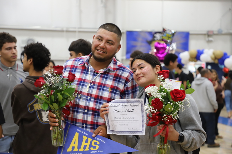 ahs honor roll recipient with family