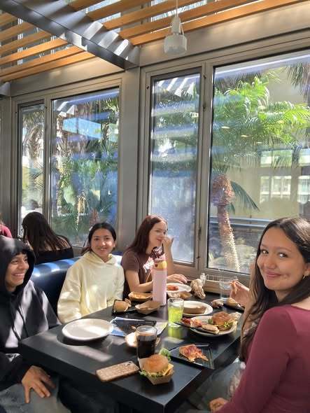 GEAR UP students having lunch at college campus