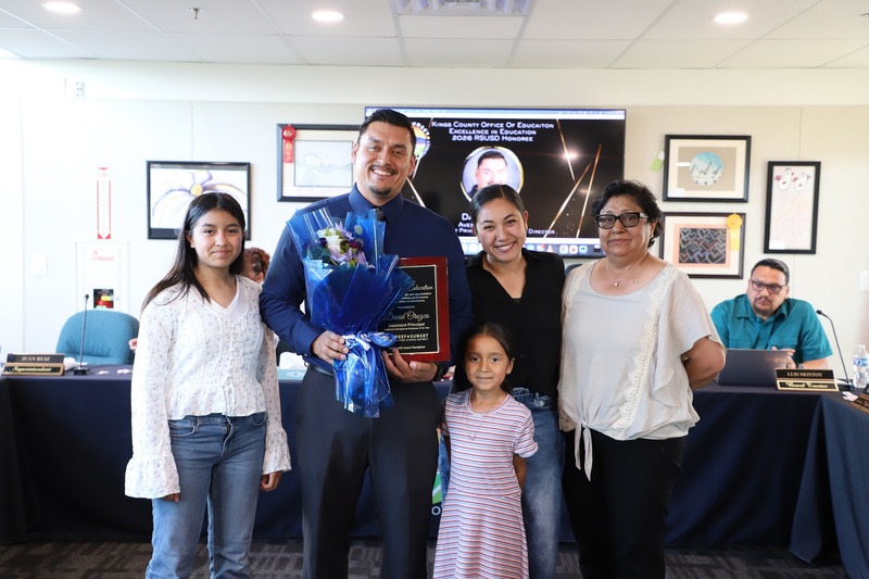 RSUSD Employee of the year with family