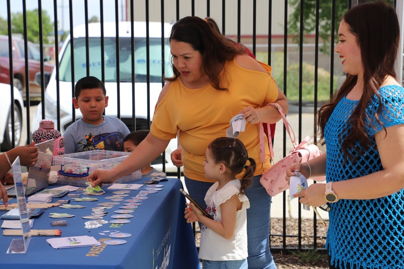 RSUSD KC FEC guests at resource tables