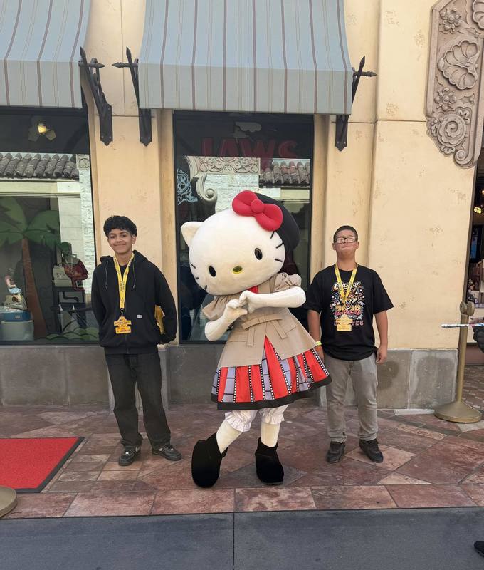 KCES students at Universal Studios