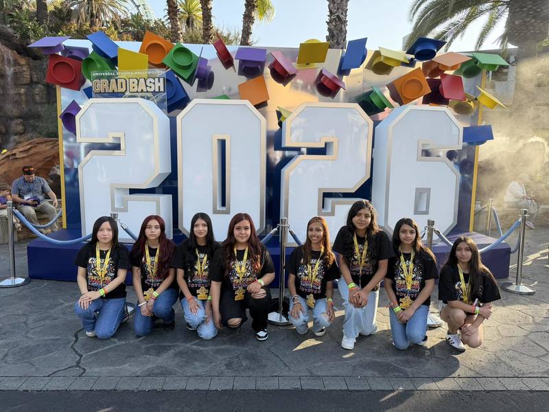 KCES students at Universal Studios