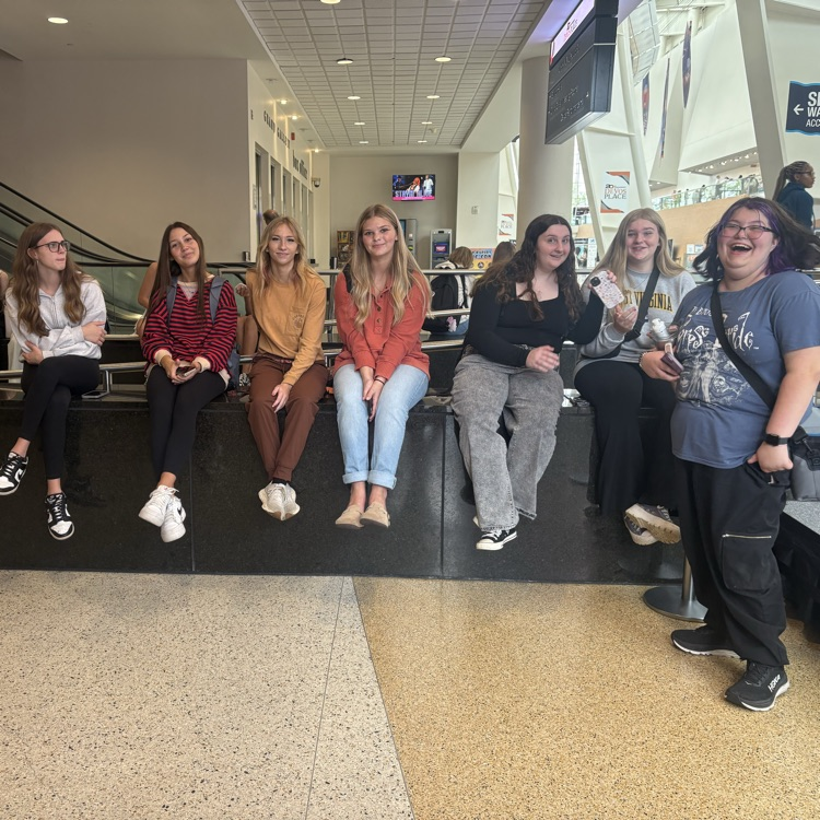 Art students at Art Prize.