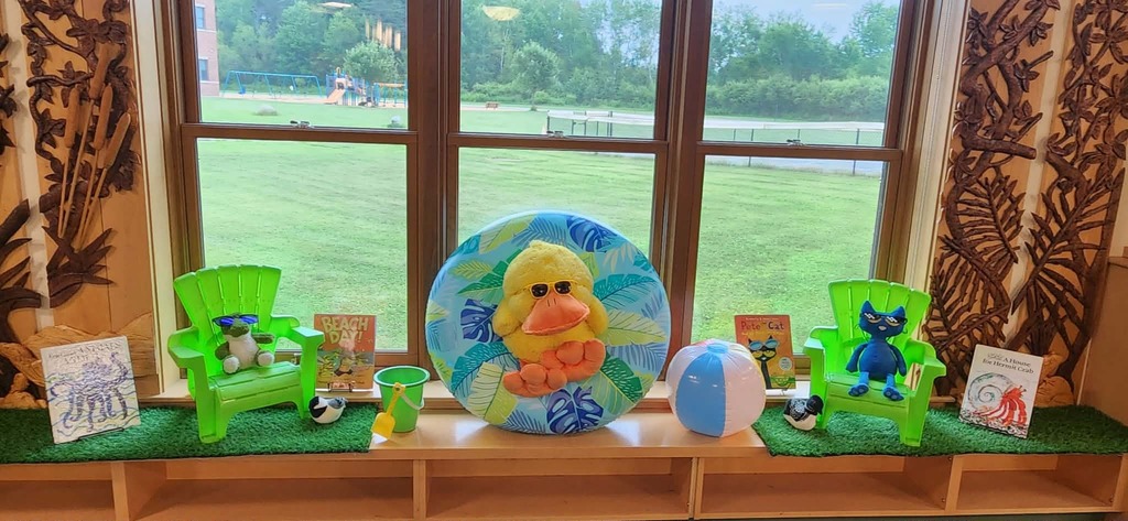 Summer chairs with stuffed animals, Pete the Cat