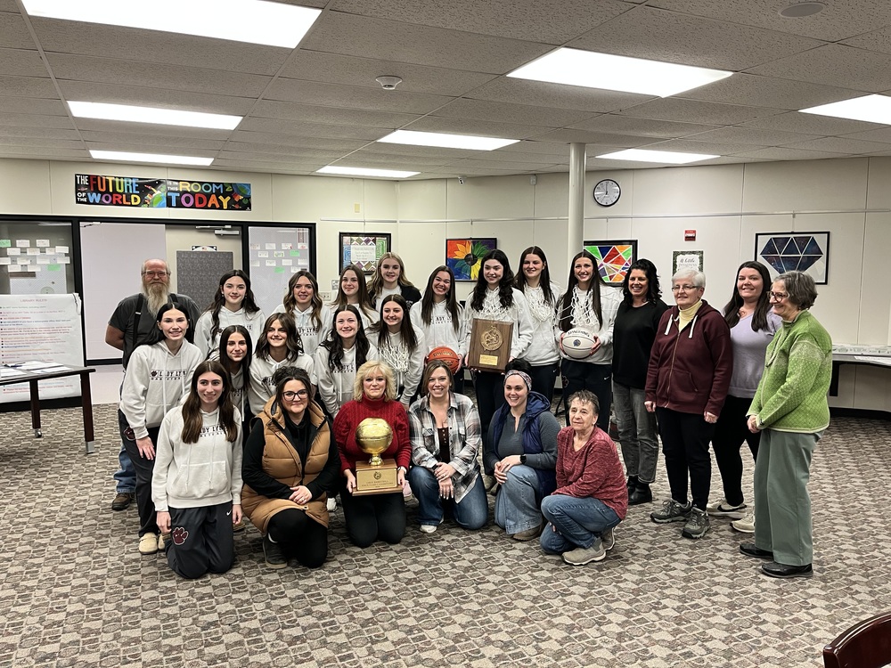 Lady Lynx - Gold Ball