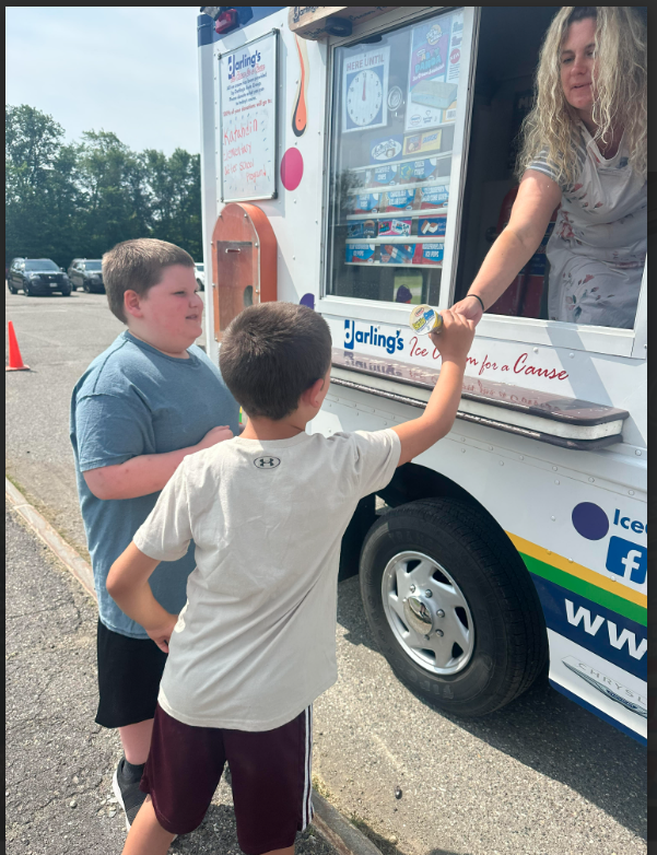 Thank-you to all who attended the Katahdin Elementary After School Program fundraiser today. A HUGE thank-you to Darlings for supporting our cause with free/donation ice cream