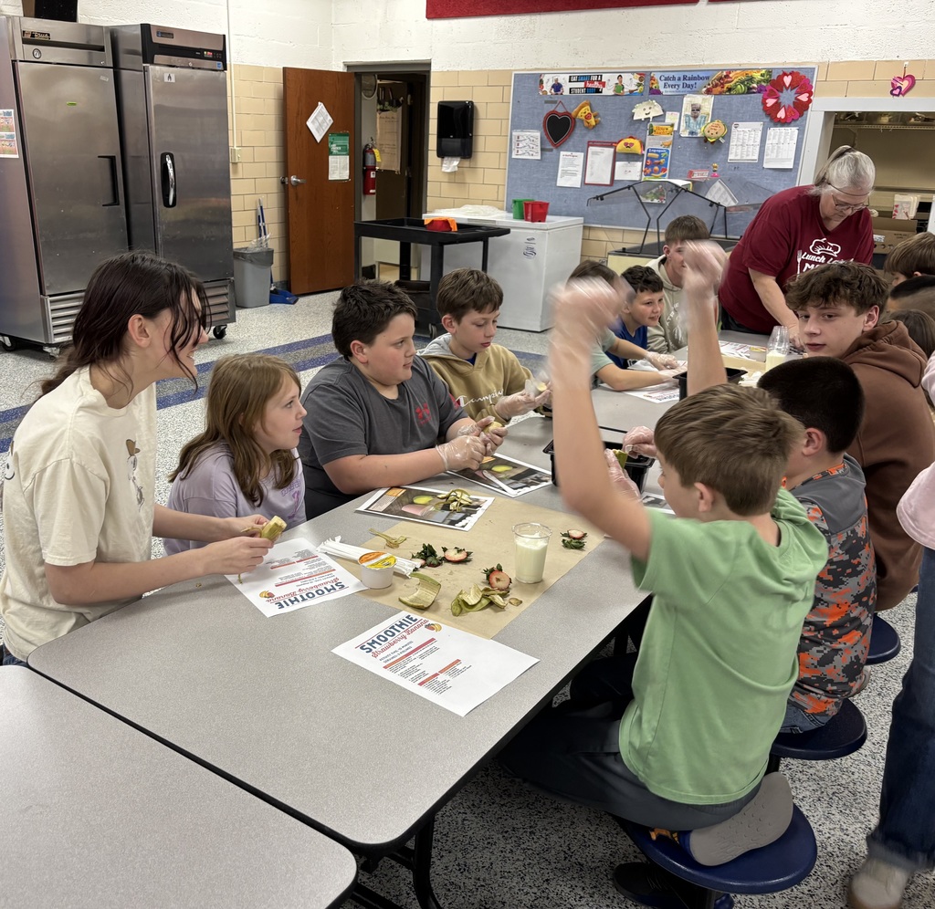 Cutting up the fruit