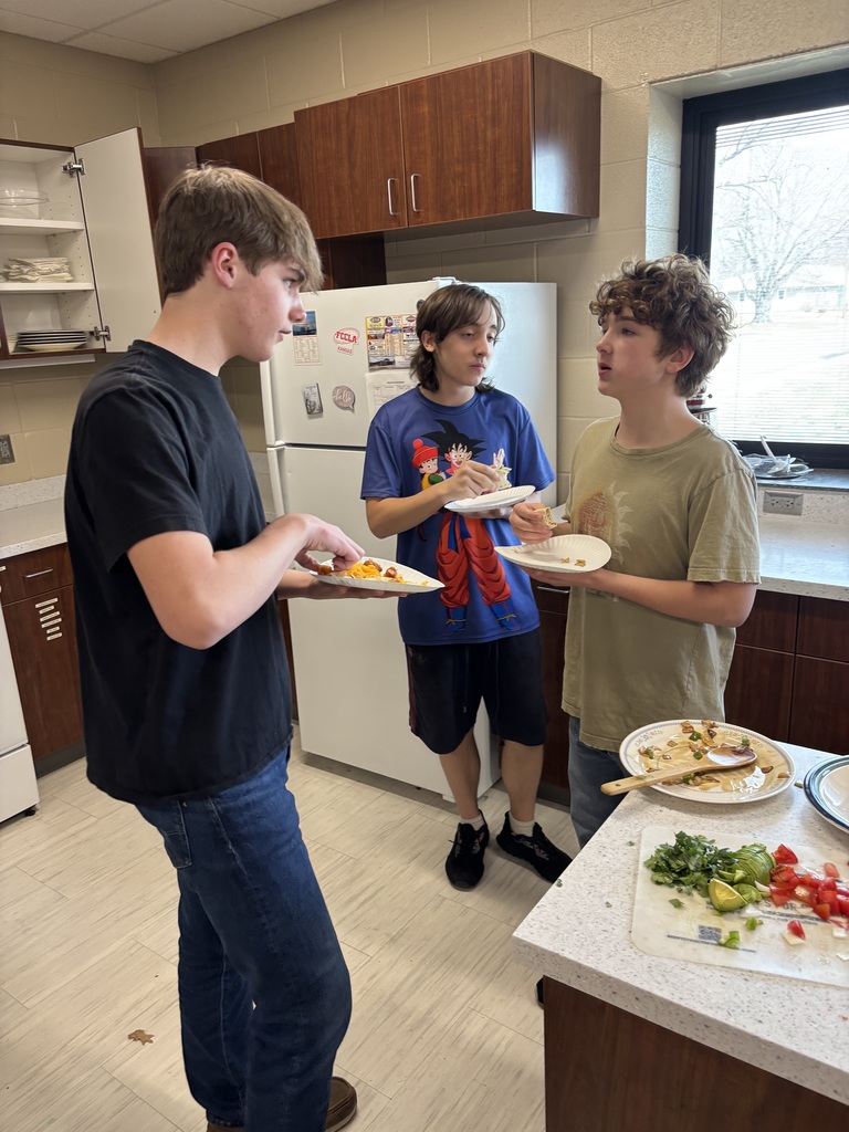 Chatting about how good the food was. 