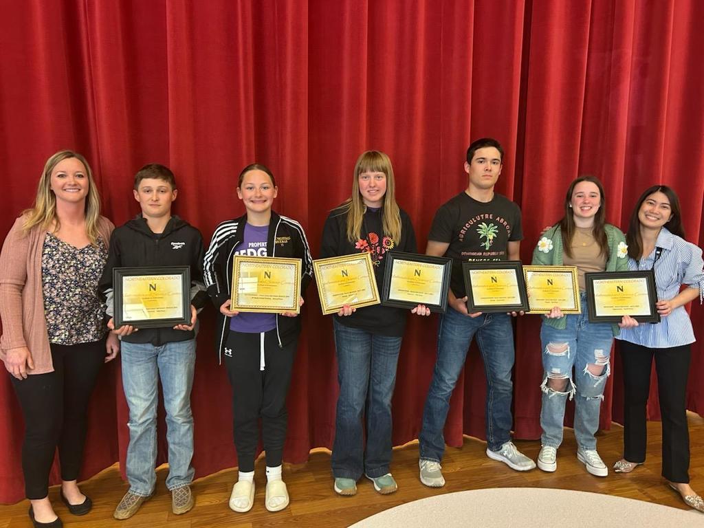 group pic of winners