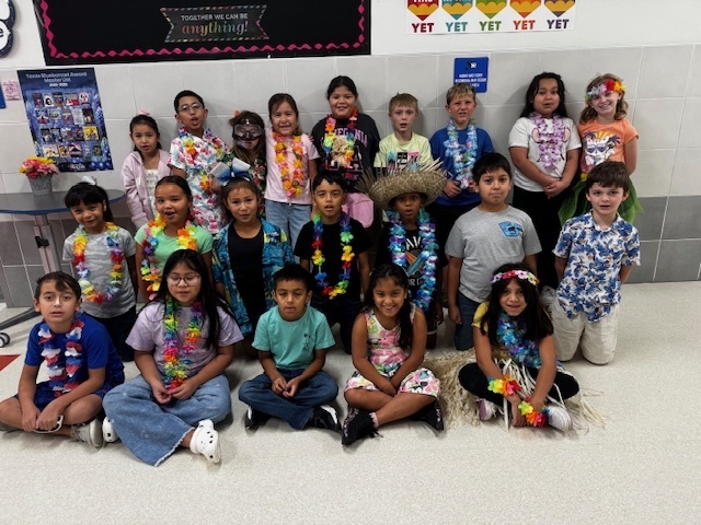 Elementary students homecoming dress up days