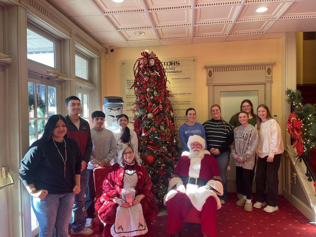 NHS students helping with community service project