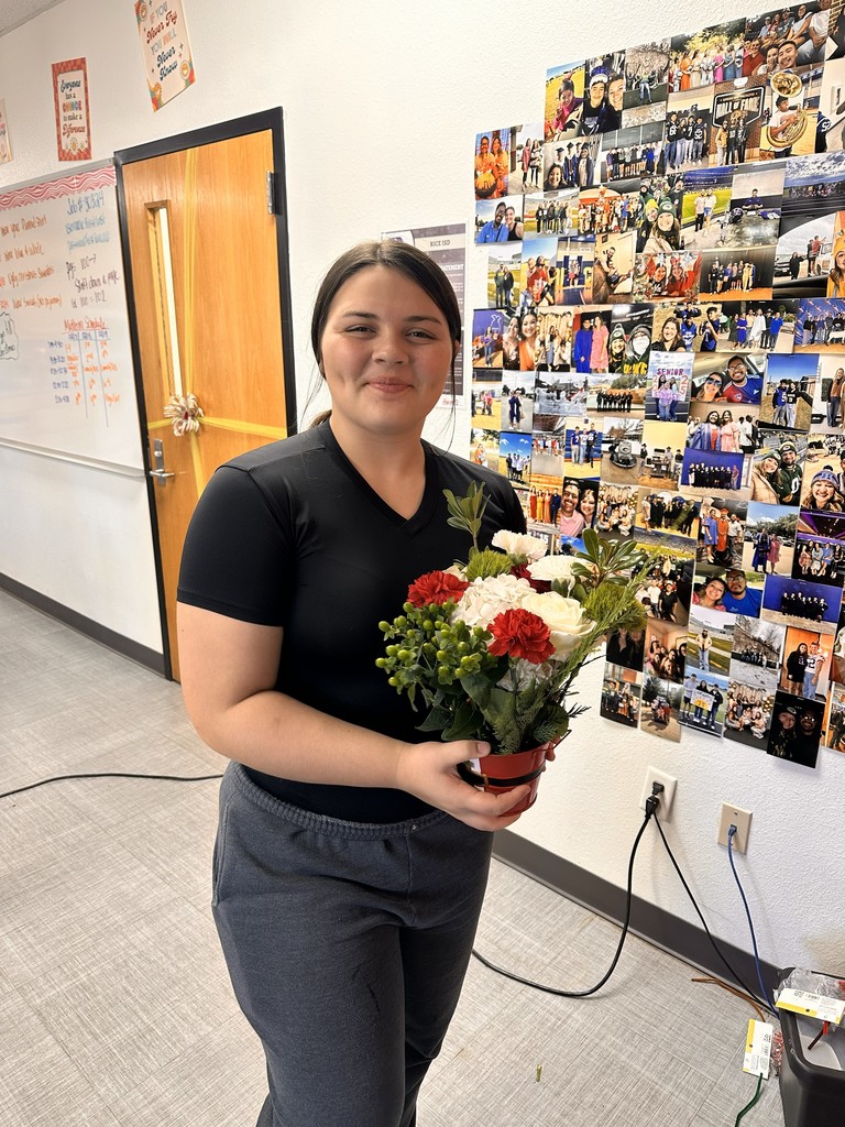 Floral design students working on bulldog blooms orders