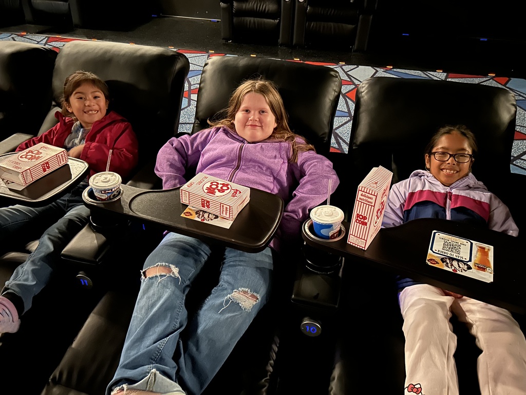 2nd graders on a field trip to the movie