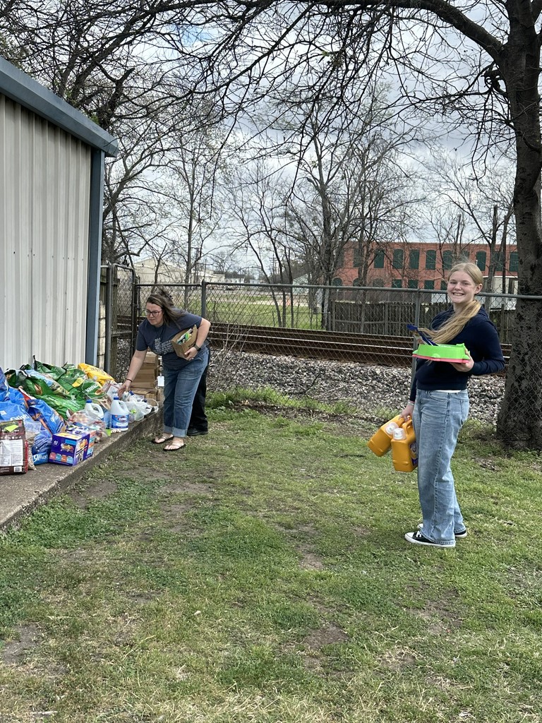 6th graders donated to the animal shelter