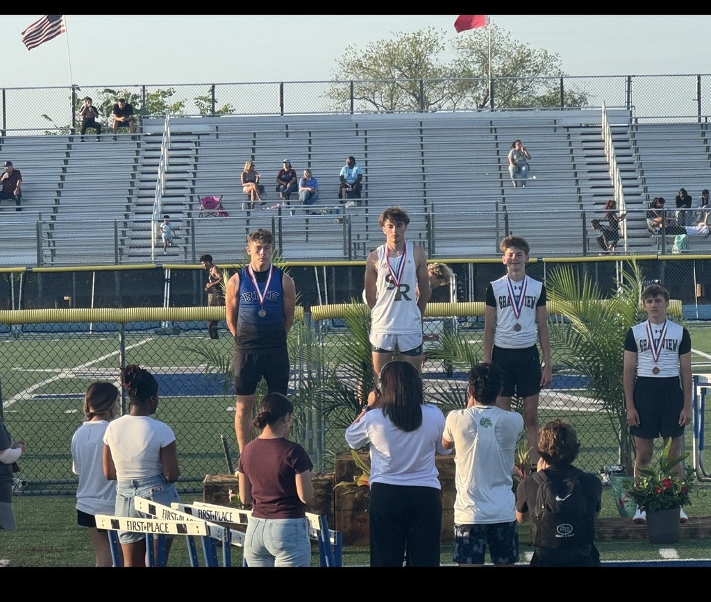 track athletes that advanced to area