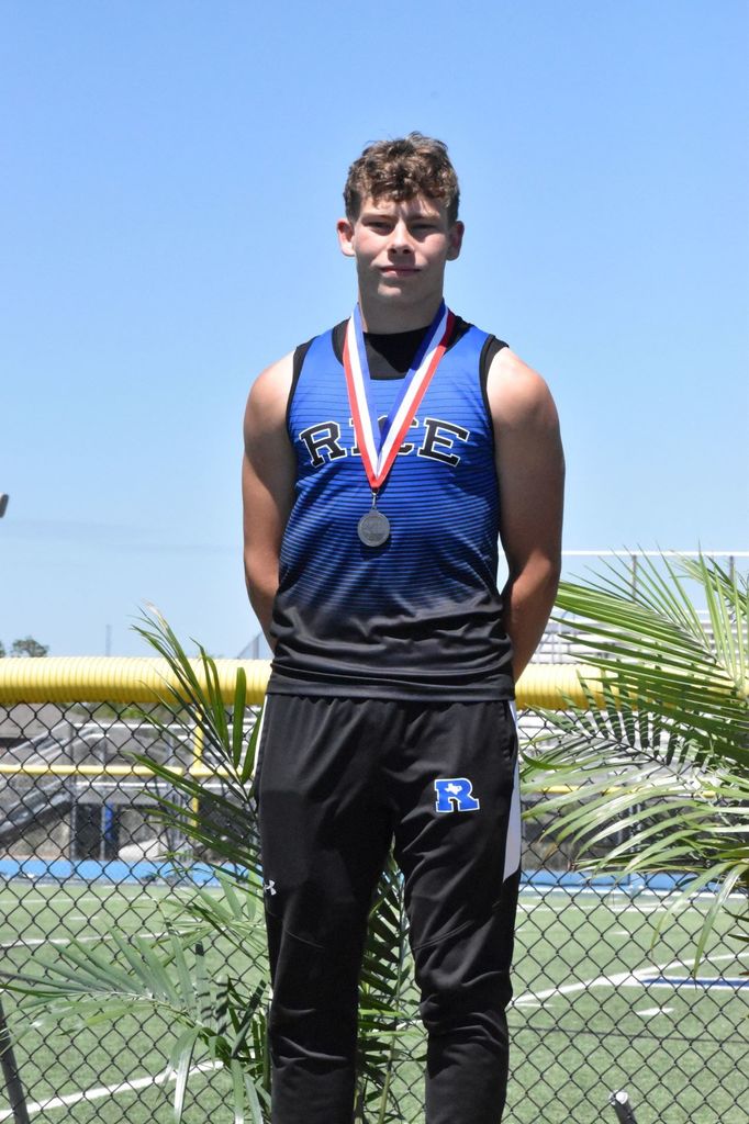 track athletes that advanced to area