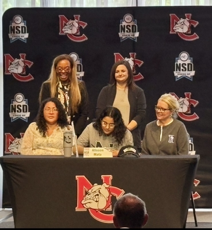 Alisson signing at Navarro