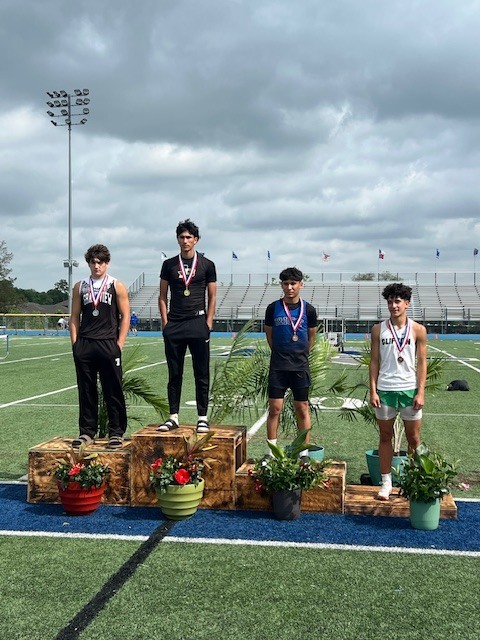 Track athletes that qualified for regionals