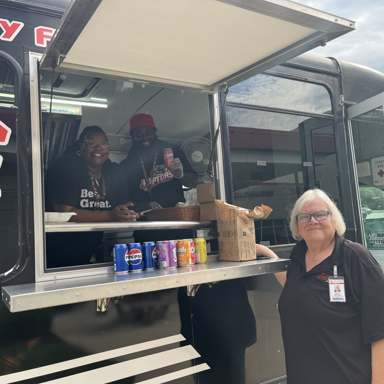 Food Truck at Southland College Prep