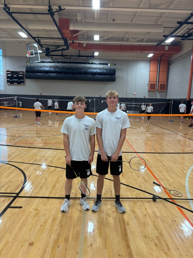 PE Badminton Double Champions