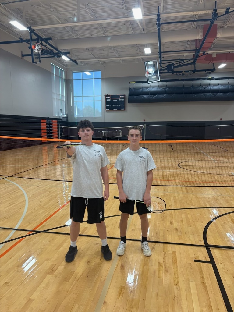 PE Badminton Double Champions