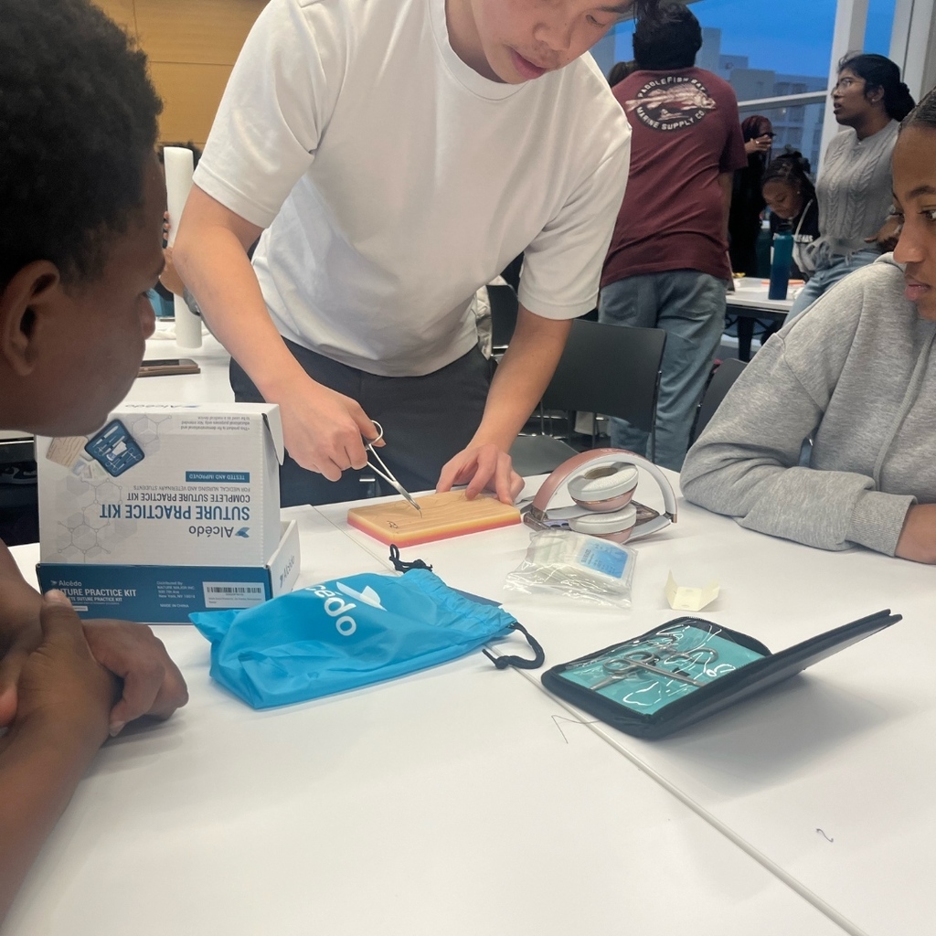 photo of students in the Horizon Medical Cluborizon Medical