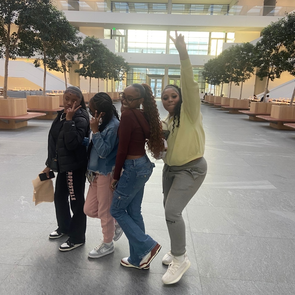 photo of students in the Horizon Medical Cluborizon Medical