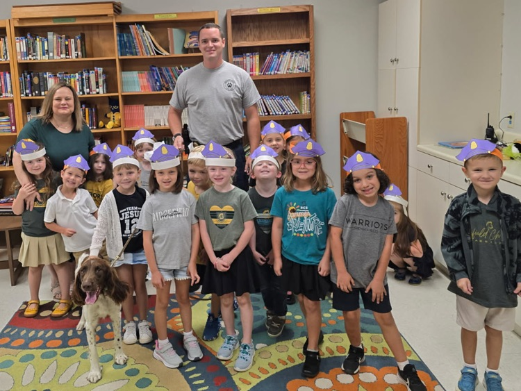 Sgt Henry visits the Kindergarten library class
