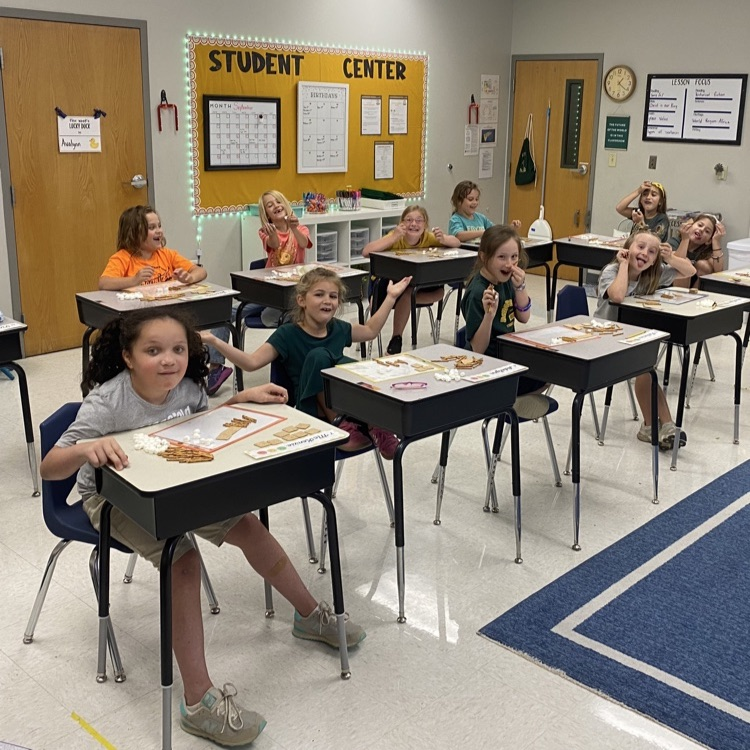 Studious students!