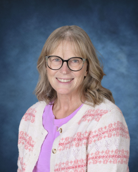 Lynn Bridge, Paraeducator at the Early Learning Center