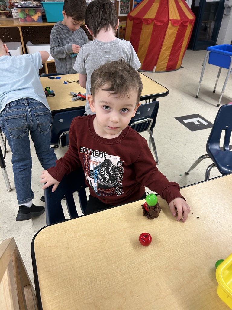 Ten Apples on Top